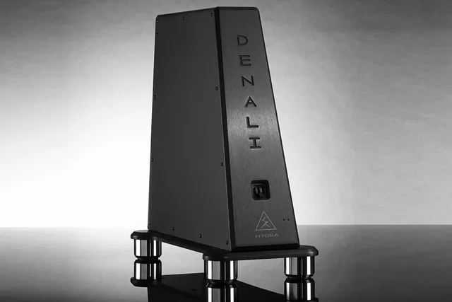 shunyata-denali-6000-t-power-conditioner-tower image 1