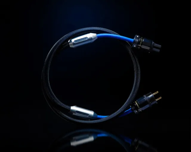 siltech-classic-legend-880p-netzkabel-g9-silber-gold image 1
