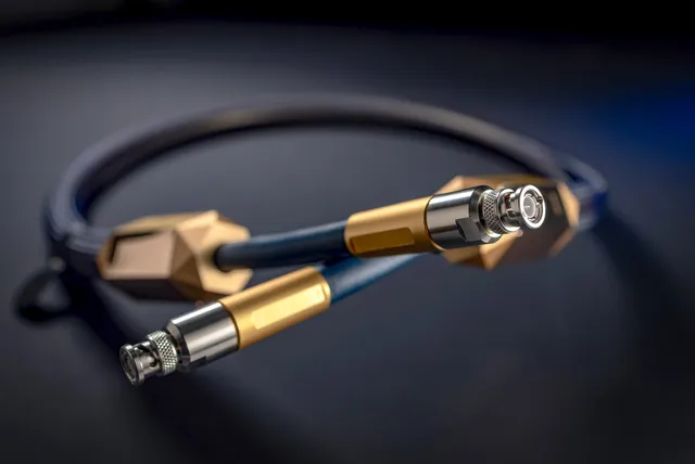 siltech-master-crown-digital-digitalkabel-s10-silber image 1