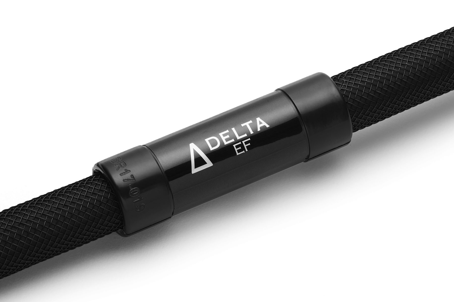 shunyata-delta-ef-v1-slim-netzkabel-mit-copperconn-f-r-enge-iec-buchsen image 2