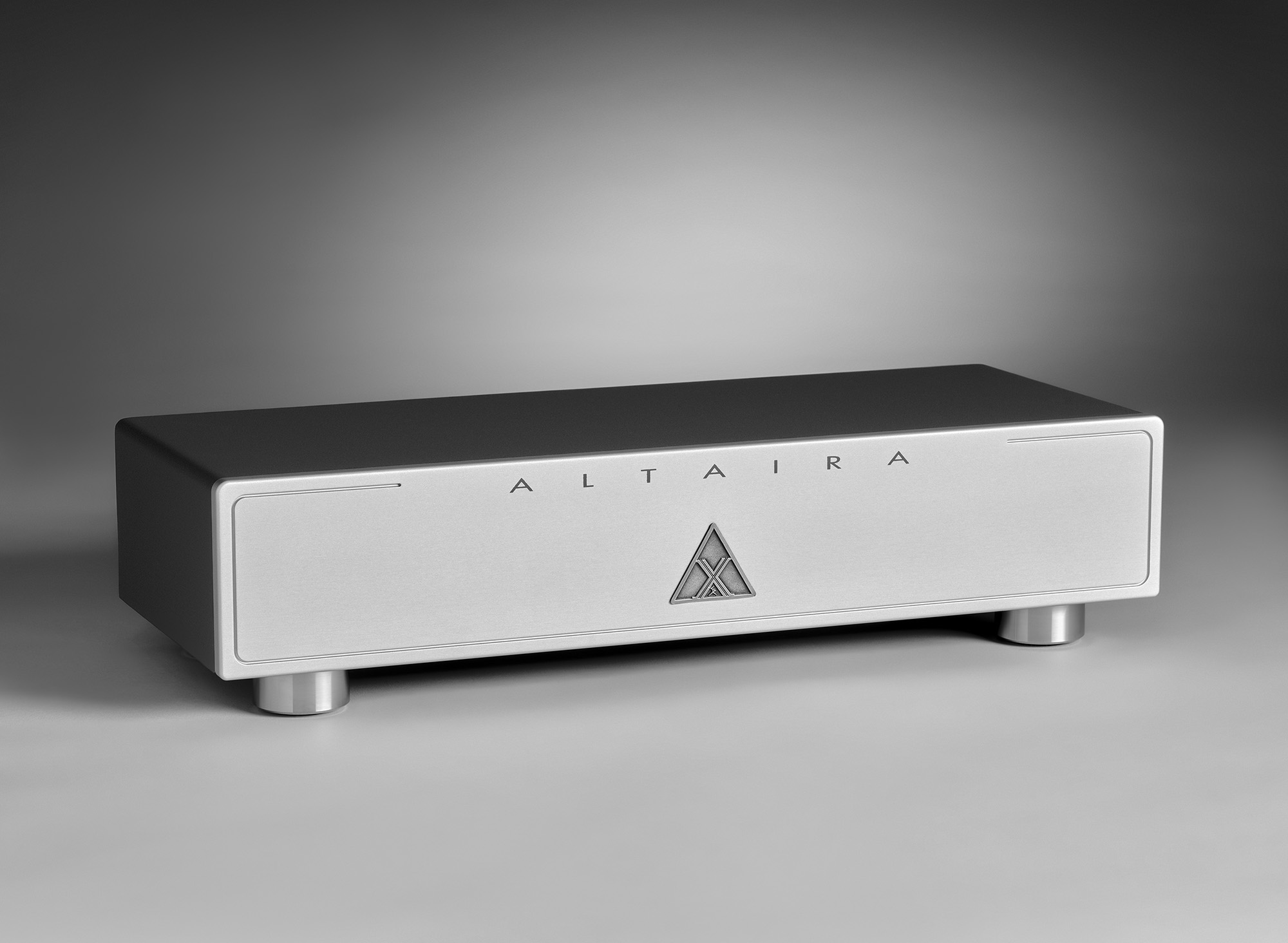 shunyata-altaira-x-ground-hub image 3