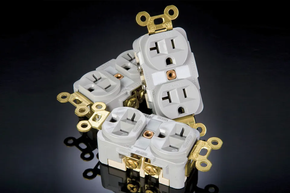 shunyata-sr-z1-steckdose-strom-zubeh-r image 1