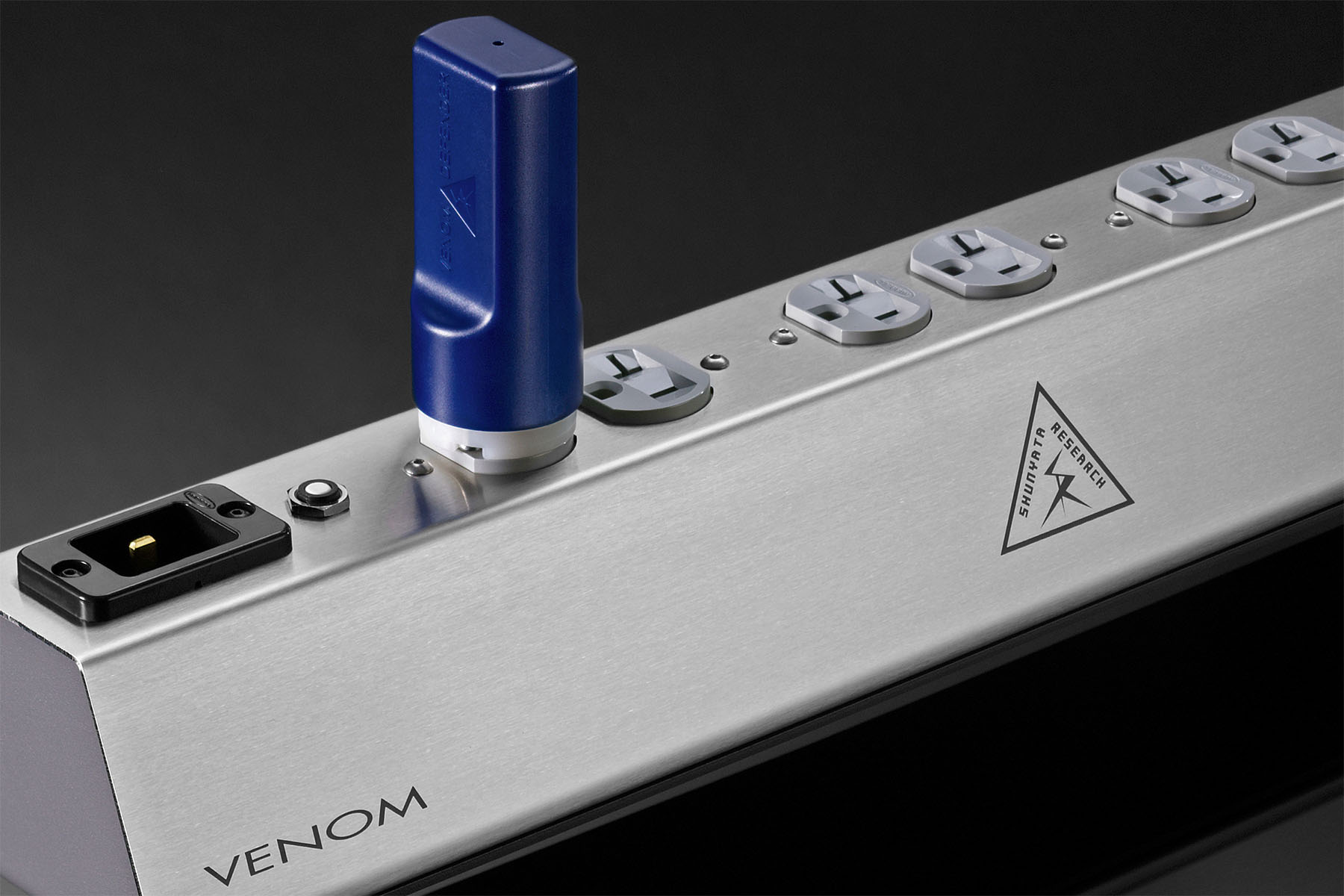 shunyata-venom-defender-pocket-power-conditioner-steckmodul image 2