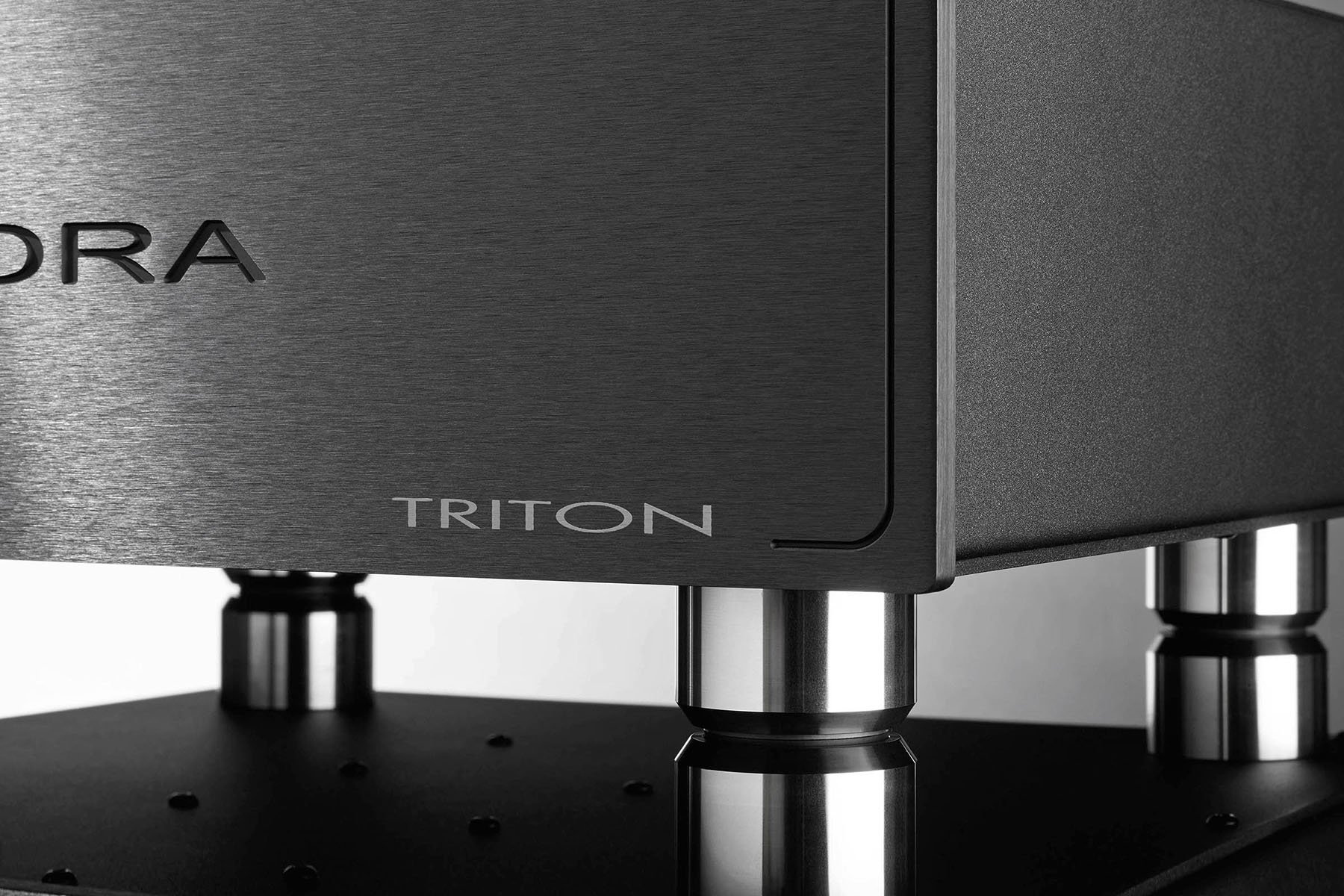 shunyata-hydra-triton-v3-referenz-stromverteiler image 1