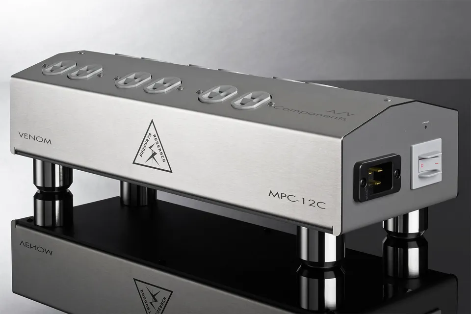 shunyata-venom-mpc-12c-media-power-center-stromverteiler image 1